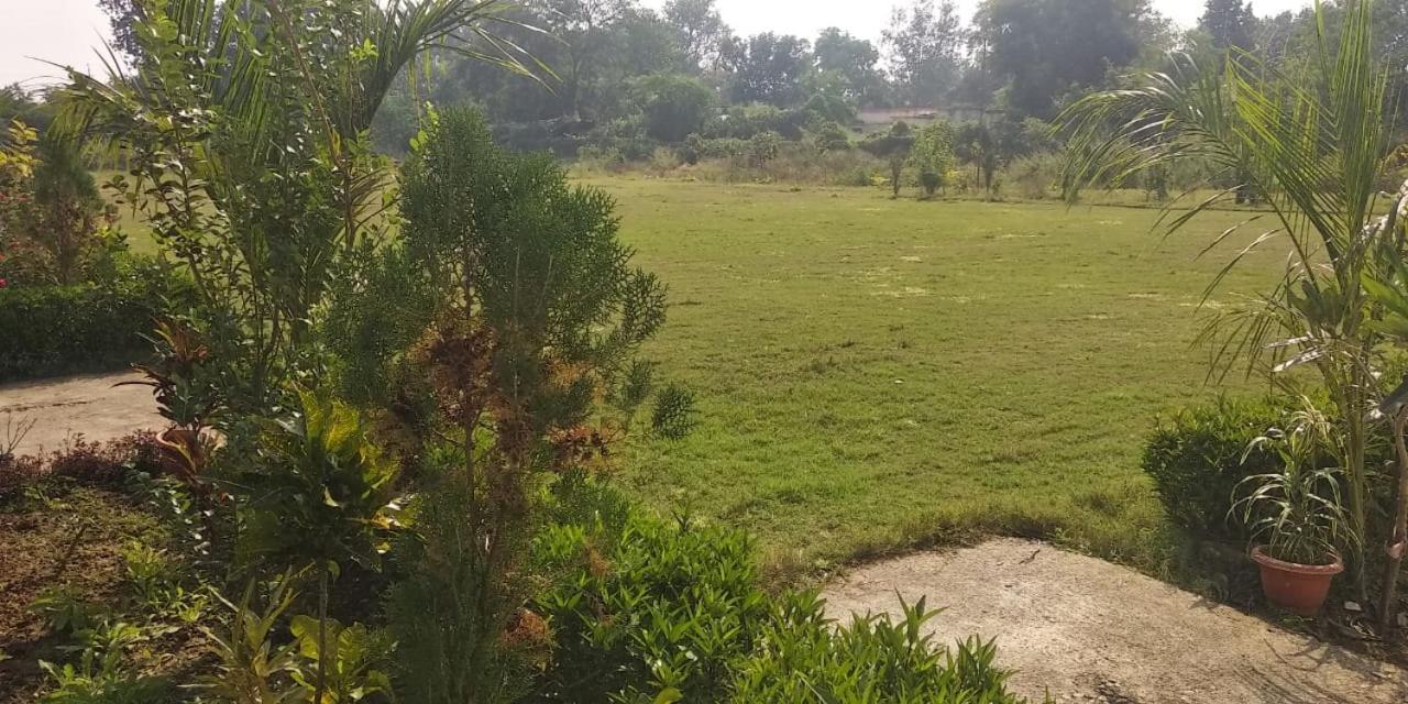Radha Rani Mahal Khajuraho Hotel Bagian luar foto