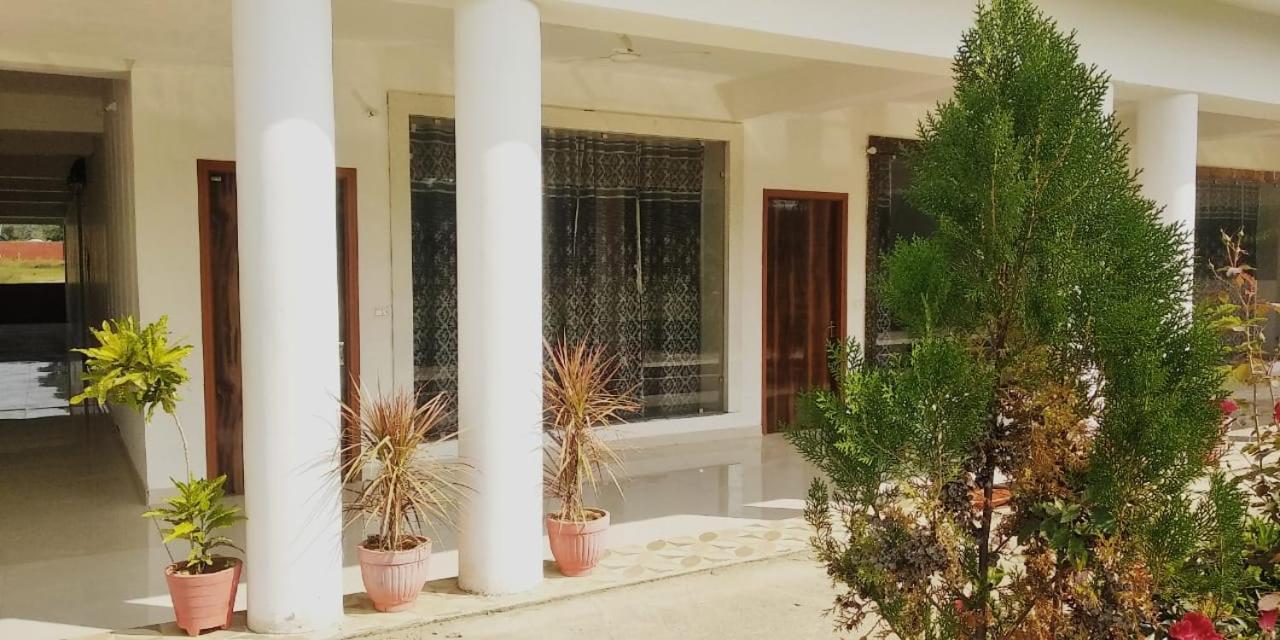 Radha Rani Mahal Khajuraho Hotel Bagian luar foto